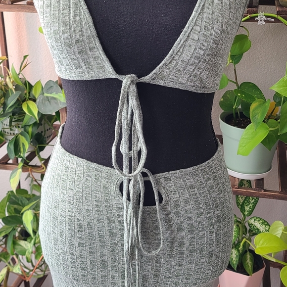 Swimsuit coverup - Picture 2 of 5